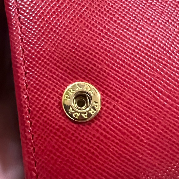 Prada EUC Saffiano Leather Long Bifold Ribbon Wallet Red Bow Logo - Picture 7 of 7